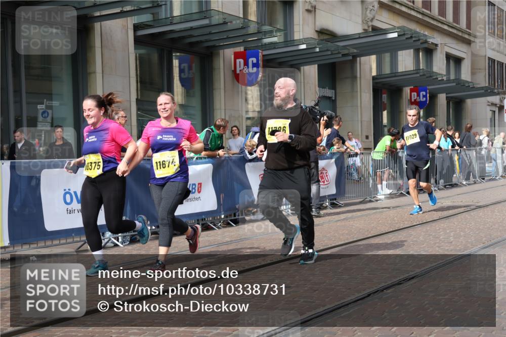 13.09.2026 - 21. swb-Marathon Bremen Strokosch-Dieckow http://msf.ph/oto/10338731 13.09.2026 11:06:02 Ziel 10375, 10376, 10681, 10682, 10852, 10853, 11028, 11029, 11340, 11374, 11432, 11460, 11674, 11690, 11729, 11786, 11849, 12217, 12479, 12485, 10018, 10168, 10204, 10238, 10305, 10382, 10457, 10619, 10662, 11024, 11132, 11156, 11164, 11477, 11775, 12186, 12378, 12486, 12523, 12528, 12773 meine-sportfotos.de