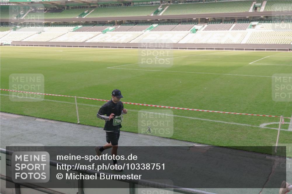 13.09.2026 - 21. swb-Marathon Bremen Michael Burmester http://msf.ph/oto/10338751 13.09.2026 13:17:05 Laufen im Stadion 134, 143, 153, 231, 267, 271, 311, 449, 588, 598, 612, 653, 990, 1057, 1185, 1312, 1424, 1425, 1465, 1539, 1790, 1813, 1825, 1874, 1987, 2013, 2067, 2096, 2218, 2259, 2351, 2363, 2381, 2389, 2419, 2468, 2532, 2550, 2562, 2579, 2586, 2601, 2647, 2655, 2664, 2678, 2698, 2778, 2797, 2799, 2821, 2846, 2974, 2984, 2996, 3001, 3104, 3133, 3180, 3195, 3213, 3237, 3314, 3331, 3337, 3366, 3382, 3387, 3421, 3431, 3479, 3486, 3501, 3506, 3512, 3548 meine-sportfotos.de