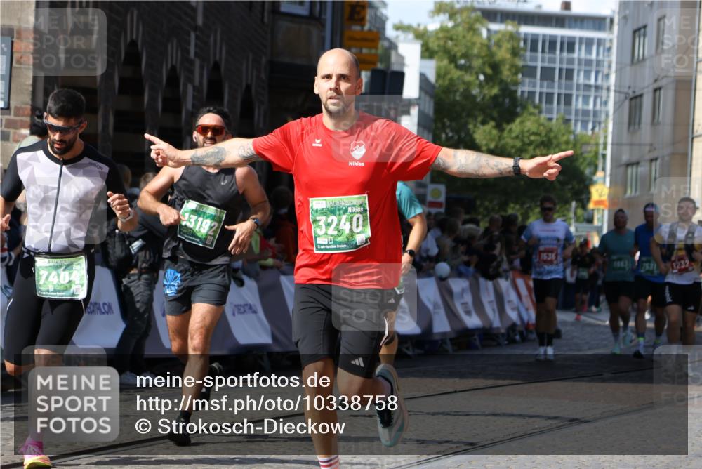 13.09.2026 - 21. swb-Marathon Bremen Strokosch-Dieckow http://msf.ph/oto/10338758 13.09.2026 13:19:54 Ziel 161, 461, 926, 1010, 1232, 1281, 1468, 1535, 1642, 2906, 4319, 4455, 4977, 4978, 7037, 7140, 7268, 7945, 8153, 8185, 9984, 13163, 205, 431, 495, 511, 655, 1058, 1252, 1390, 1537, 1931, 1972, 2343, 2807, 2903, 3690, 4287, 5340, 5389, 5813, 5837, 6663, 7341, 7404, 7531, 9756, 13192 meine-sportfotos.de