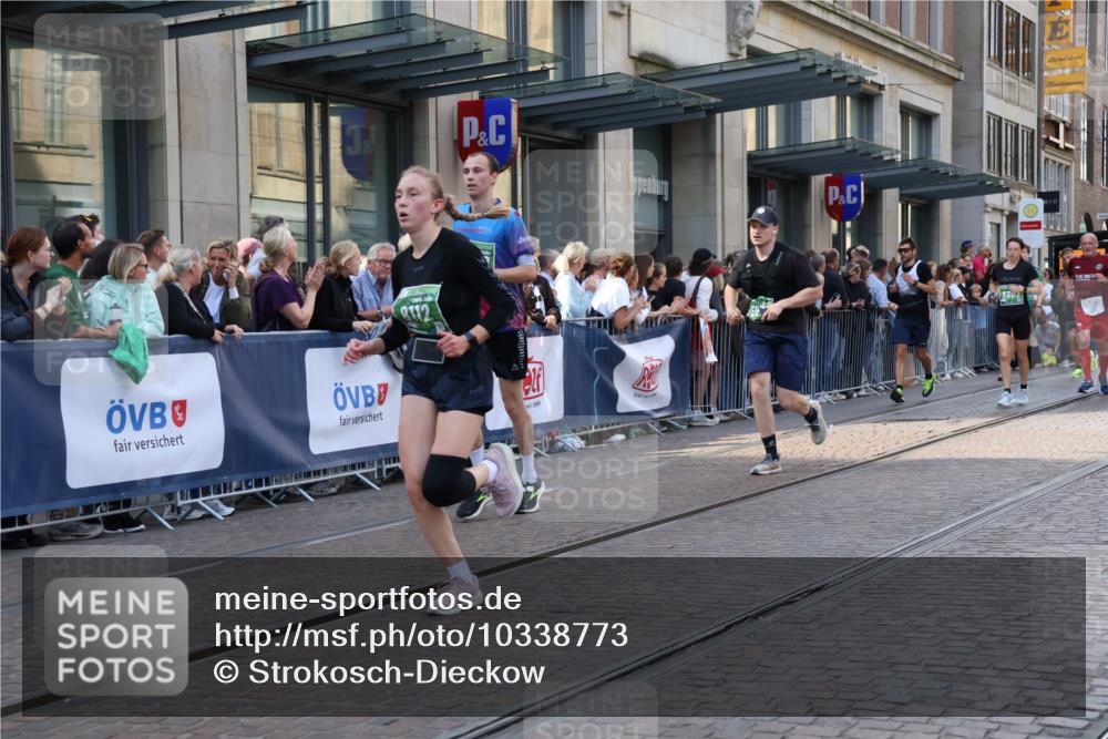 13.09.2026 - 21. swb-Marathon Bremen Strokosch-Dieckow http://msf.ph/oto/10338773 13.09.2026 13:26:30 Ziel 531, 946, 2089, 2779, 3076, 3302, 3510, 3526, 3527, 3852, 3893, 4327, 4441, 4598, 4919, 5054, 5689, 5937, 5943, 6289, 6314, 6375, 6455, 6548, 6580, 7027, 7246, 7317, 8112, 8303, 9150, 9551, 13097, 1368, 1649, 2434, 2658, 3526, 3603, 3983, 4077, 4723, 5747, 5854, 5906, 5934, 5992, 6230, 6639, 7626, 8817, 9260, 13195 meine-sportfotos.de