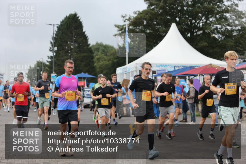 13.09.2026 - Kiel Lauf Andreas Tolksdorf http://msf.ph/oto/10338774 13.09.2026 09:55:18 Kiellinie 5982, 11129, 811, 11530, 10883 meine-sportfotos.de