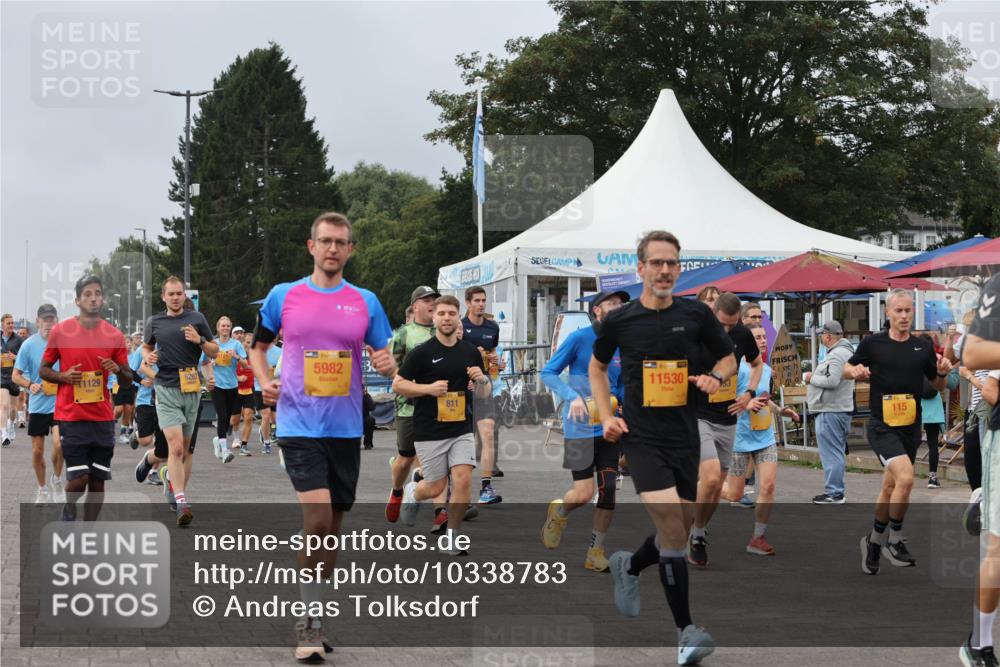 13.09.2026 - Kiel Lauf Andreas Tolksdorf http://msf.ph/oto/10338783 13.09.2026 09:55:18 Kiellinie 1129, 5262, 5982, 811, 11530, 153, 115 meine-sportfotos.de