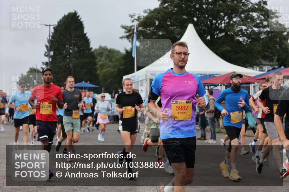 13.09.2026 - Kiel Lauf Andreas Tolksdorf http://msf.ph/oto/10338802 13.09.2026 09:55:19 Kiellinie 11129, 7499, 38, 5982 meine-sportfotos.de