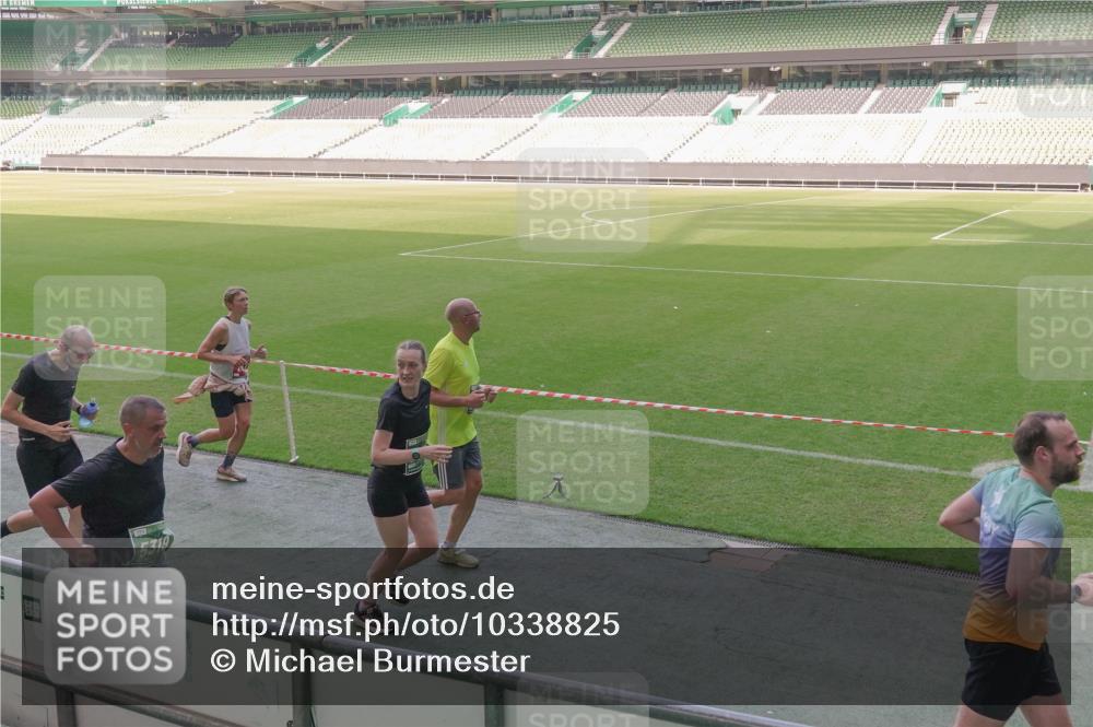 13.09.2026 - 21. swb-Marathon Bremen Michael Burmester http://msf.ph/oto/10338825 13.09.2026 13:17:15 Laufen im Stadion 134, 153, 231, 267, 271, 311, 449, 588, 598, 612, 653, 837, 990, 1057, 1185, 1312, 1424, 1425, 1465, 1539, 1790, 1813, 1825, 1844, 1987, 2013, 2056, 2067, 2096, 2218, 2259, 2351, 2363, 2381, 2389, 2419, 2468, 2532, 2550, 2562, 2579, 2586, 2601, 2647, 2655, 2664, 2678, 2698, 2778, 2797, 2799, 2821, 2846, 2893, 2974, 2984, 2996, 3001, 3104, 3133, 3180, 3195, 3210, 3213, 3237, 3314, 3331, 3337, 3366, 3387, 3421, 3431, 3479, 3501, 3506, 3512, 3548, 3633, 3654 meine-sportfotos.de