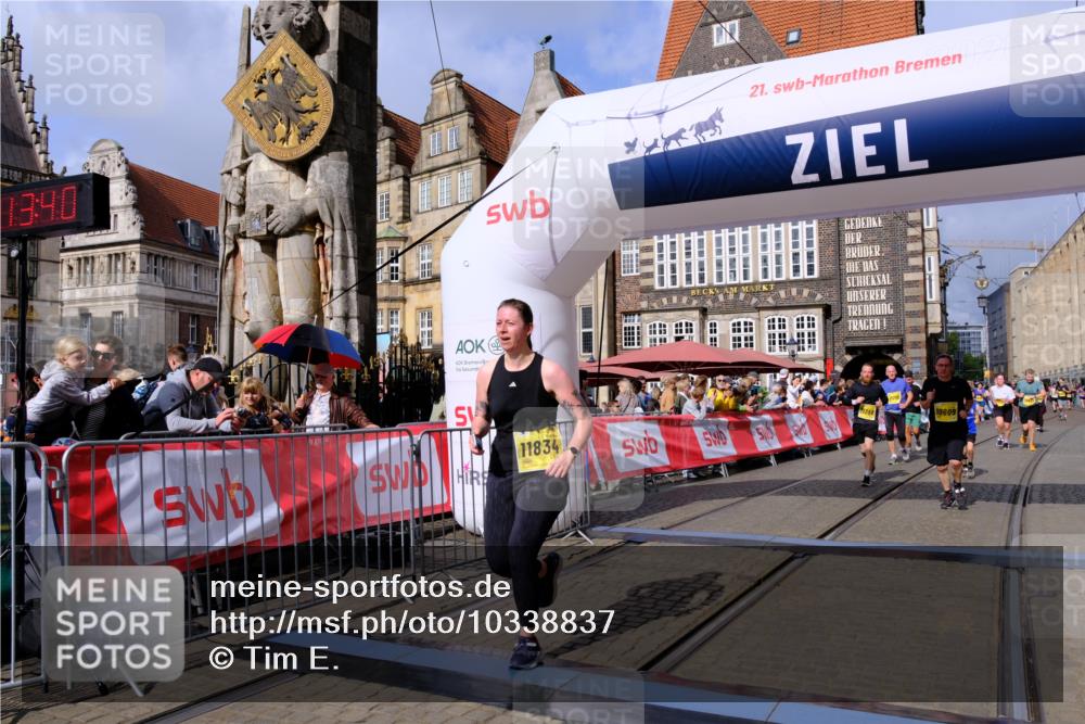 13.09.2026 - 21. swb-Marathon Bremen Tim E. http://msf.ph/oto/10338837 13.09.2026 11:08:56 Ziel 10229, 10399, 10609, 11065, 11358, 11421, 11678, 11710, 11718, 11834, 11888, 11968, 12162, 12410, 12516, 12517 meine-sportfotos.de