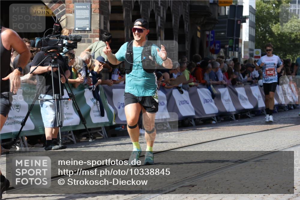 13.09.2026 - 21. swb-Marathon Bremen Strokosch-Dieckow http://msf.ph/oto/10338845 13.09.2026 13:19:56 Ziel 161, 461, 926, 1010, 1232, 1281, 1468, 1535, 1642, 2870, 2906, 4455, 4479, 4480, 4977, 4978, 7037, 7140, 7268, 7655, 7945, 8153, 8185, 9984, 13163, 205, 431, 511, 655, 1058, 1252, 1390, 1537, 1931, 2122, 2343, 2807, 2885, 2903, 3690, 4287, 5340, 5389, 5813, 5837, 6663, 7341, 7531, 9518, 9756 meine-sportfotos.de