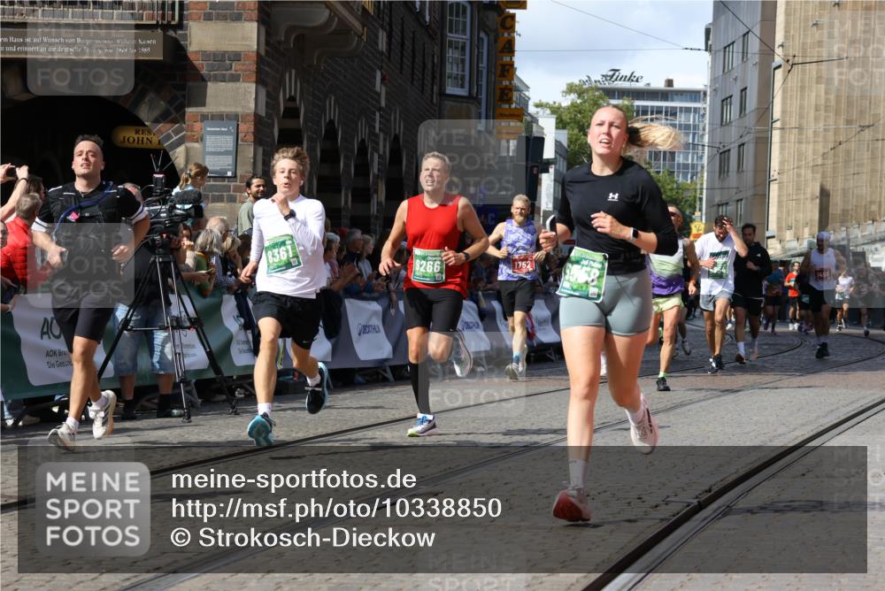 13.09.2026 - 21. swb-Marathon Bremen Strokosch-Dieckow http://msf.ph/oto/10338850 13.09.2026 13:26:00 Ziel 150, 191, 209, 1458, 1752, 2033, 2421, 2781, 3124, 3186, 3722, 3806, 4161, 4411, 4439, 4717, 4842, 4927, 5139, 5622, 5703, 5755, 5814, 8545, 8597, 8890, 9440, 9506, 1896, 2666, 3516, 4723, 4724, 5854, 5906, 6886, 8635, 9266, 9794 meine-sportfotos.de