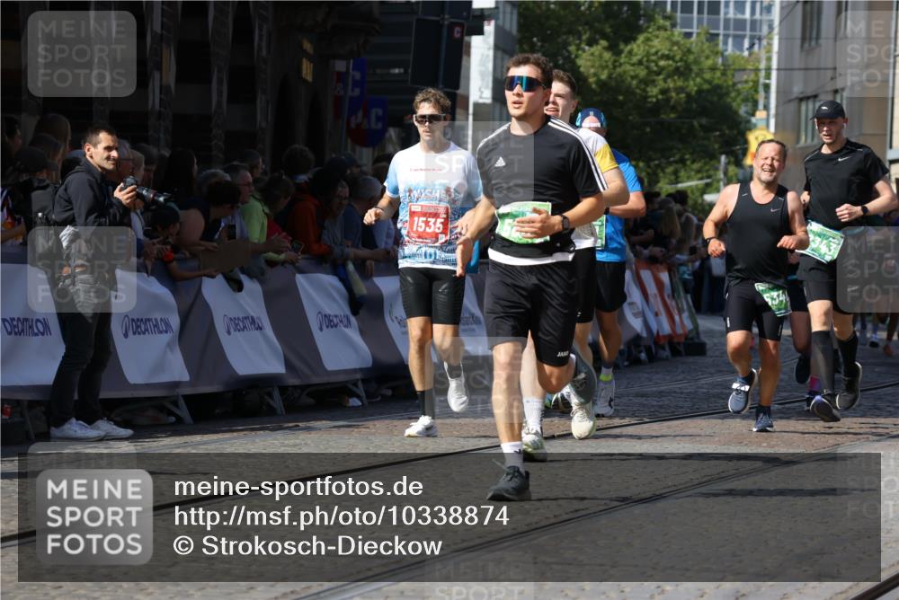 13.09.2026 - 21. swb-Marathon Bremen Strokosch-Dieckow http://msf.ph/oto/10338874 13.09.2026 13:19:57 Ziel 161, 461, 926, 1010, 1232, 1281, 1468, 1535, 1642, 2870, 2906, 3966, 4455, 4479, 4480, 4977, 4978, 7037, 7140, 7268, 7655, 7945, 8153, 8185, 9359, 9984, 13163, 205, 431, 511, 655, 1058, 1252, 1390, 1537, 1931, 2122, 2343, 2807, 2885, 2903, 3685, 3690, 4287, 5340, 5389, 5813, 5837, 6663, 7341, 7531, 9518, 9756 meine-sportfotos.de