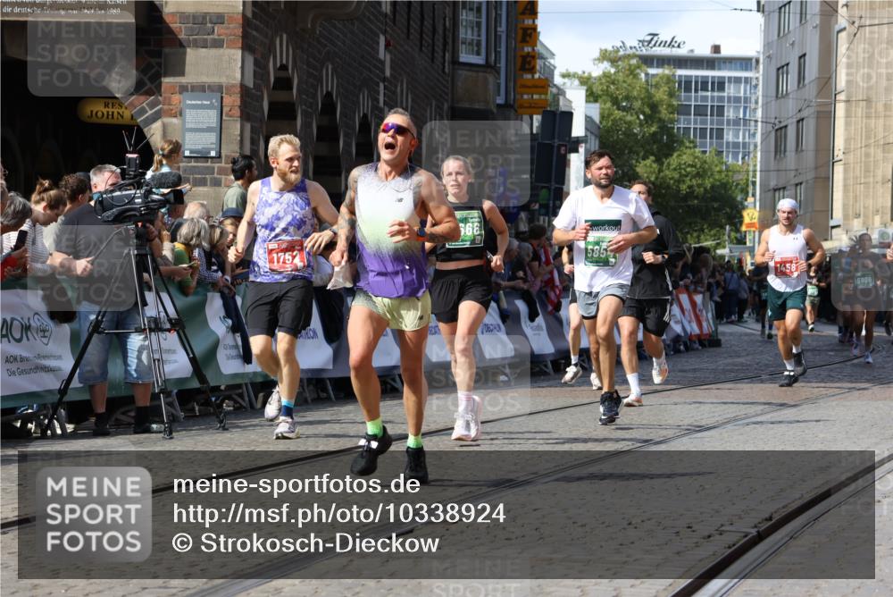 13.09.2026 - 21. swb-Marathon Bremen Strokosch-Dieckow http://msf.ph/oto/10338924 13.09.2026 13:26:03 Ziel 150, 191, 1458, 1647, 1752, 2033, 2421, 2781, 2987, 3124, 3186, 3722, 3806, 4161, 4411, 4439, 4717, 4842, 4927, 5013, 5139, 5622, 5703, 8271, 8545, 8597, 8890, 9440, 9506, 1896, 2666, 3983, 4723, 4724, 5854, 5906, 5934, 6886, 8635 meine-sportfotos.de