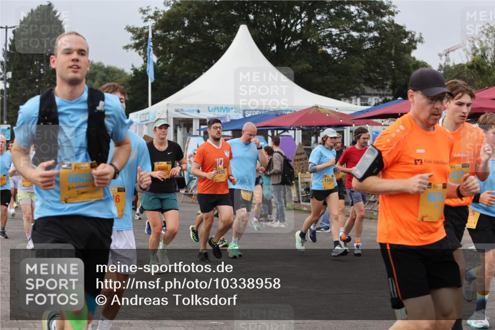13.09.2026 - Kiel Lauf Andreas Tolksdorf http://msf.ph/oto/10338958 13.09.2026 09:55:26 Kiellinie 39, 6603, 39, 16, 6504, 9420, 11833, 38 meine-sportfotos.de