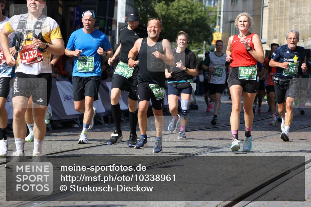 13.09.2026 - 21. swb-Marathon Bremen Strokosch-Dieckow http://msf.ph/oto/10338961 13.09.2026 13:20:00 Ziel 161, 461, 926, 1010, 1232, 1281, 1468, 1535, 1642, 2870, 2906, 3966, 4101, 4479, 4480, 4977, 4978, 7037, 7140, 7268, 7655, 8185, 9359, 9984, 13163, 205, 655, 1058, 1390, 1537, 1750, 1931, 2122, 2343, 2807, 2885, 2903, 3685, 3690, 4287, 5340, 5389, 5583, 6663, 7341, 7531, 7664, 9518, 9756 meine-sportfotos.de
