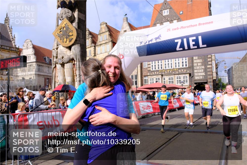 13.09.2026 - 21. swb-Marathon Bremen Tim E. http://msf.ph/oto/10339205 13.09.2026 11:09:21 Ziel 10217, 10321, 10455, 10570, 10599, 10630, 11011, 11053, 11074, 11091, 11138, 11304, 11531, 11578, 11812, 11905, 11987, 12155, 12192, 12337, 12438, 12554 meine-sportfotos.de