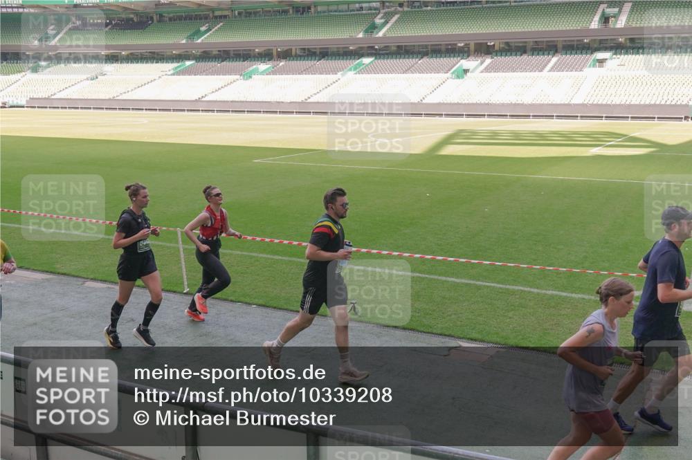 13.09.2026 - 21. swb-Marathon Bremen Michael Burmester http://msf.ph/oto/10339208 13.09.2026 13:18:17 Laufen im Stadion 311, 404, 449, 486, 546, 588, 732, 753, 837, 921, 1057, 1424, 1425, 1431, 1506, 1765, 1790, 1813, 1844, 1868, 2056, 2067, 2096, 2123, 2137, 2224, 2294, 2357, 2358, 2389, 2419, 2453, 2532, 2550, 2557, 2586, 2601, 2614, 2622, 2647, 2655, 2786, 2821, 2845, 2849, 2857, 2879, 2880, 2893, 2944, 2984, 2999, 3072, 3096, 3100, 3104, 3146, 3180, 3195, 3210, 3213, 3285, 3287, 3314, 3337, 3421, 3431, 3476, 3479, 3506, 3537, 3548, 3619, 3633, 3654, 3740, 3879, 4478 meine-sportfotos.de