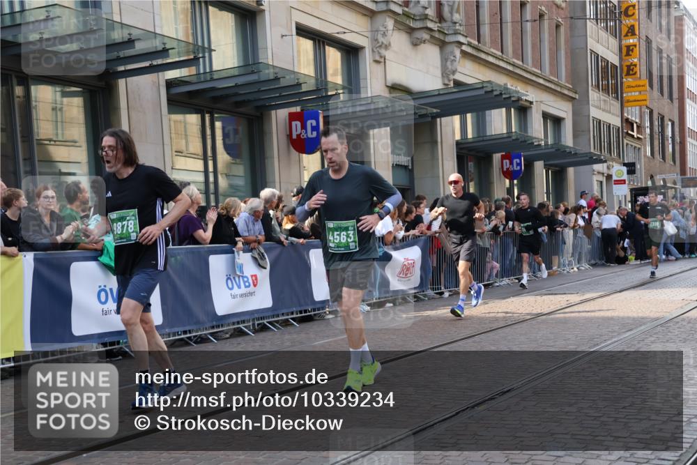 13.09.2026 - 21. swb-Marathon Bremen Strokosch-Dieckow http://msf.ph/oto/10339234 13.09.2026 13:26:44 Ziel 531, 946, 1493, 1494, 2089, 2454, 3076, 3302, 3510, 3527, 4121, 4327, 4397, 4441, 4558, 4563, 4919, 5689, 5937, 5943, 6314, 6455, 6580, 6776, 7027, 7072, 7246, 7317, 7849, 8219, 8303, 9150, 9159, 9511, 9551, 9854, 9878, 10112, 1368, 1649, 2779, 3526, 3603, 3852, 3893, 4077, 4441, 4598, 5054, 5992, 6289, 6375, 6548, 6580, 8112, 9260, 13097, 13195 meine-sportfotos.de