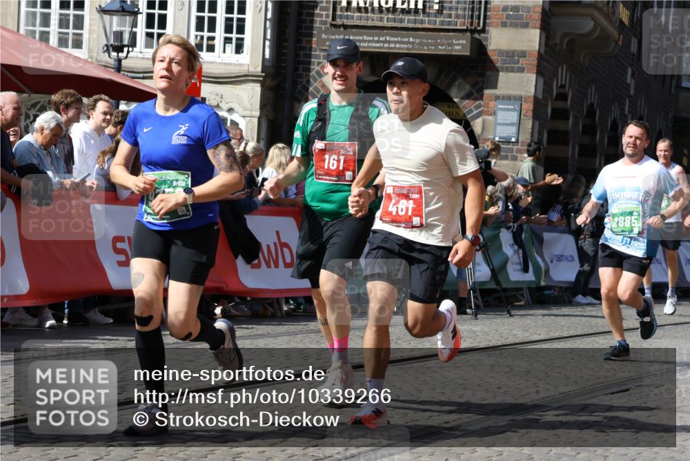 13.09.2026 - 21. swb-Marathon Bremen Strokosch-Dieckow http://msf.ph/oto/10339266 13.09.2026 13:20:09 Ziel 161, 411, 461, 495, 511, 1010, 1053, 1281, 1468, 1551, 1642, 1972, 2870, 2906, 3240, 3319, 3411, 3966, 4101, 4479, 4480, 5813, 7037, 7404, 7488, 7655, 8185, 8263, 9082, 9359, 9984, 13192, 201, 232, 334, 1750, 2122, 2577, 2885, 3685, 4351, 5137, 5450, 5583, 6901, 7018, 7664, 8178, 9047, 9518, 13222 meine-sportfotos.de