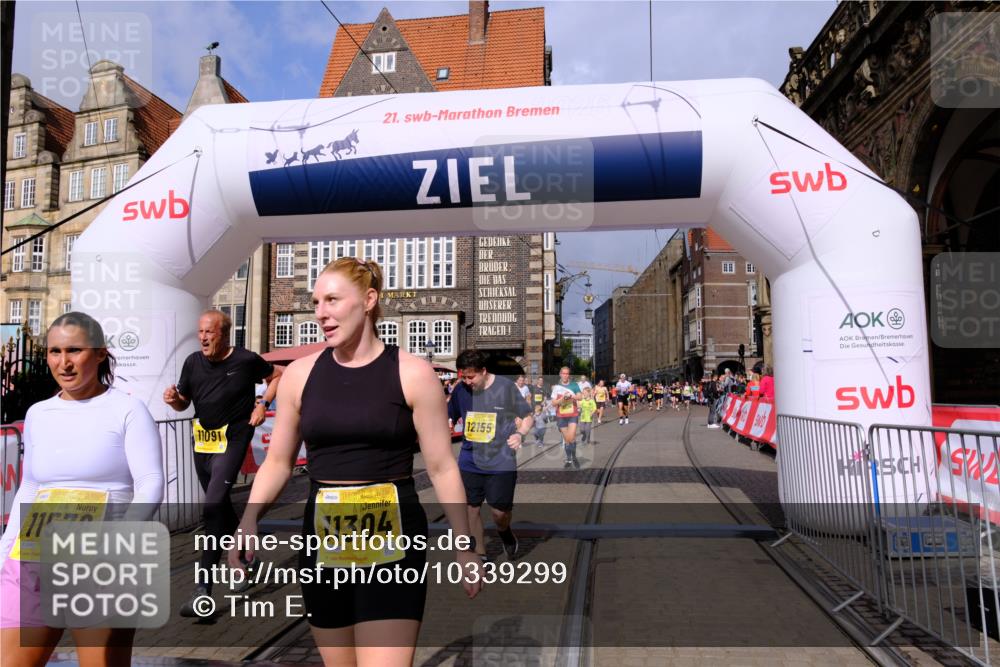 13.09.2026 - 21. swb-Marathon Bremen Tim E. http://msf.ph/oto/10339299 13.09.2026 11:09:28 Ziel 10314, 10321, 10455, 10570, 10630, 10664, 10686, 10694, 10983, 11011, 11091, 11138, 11304, 11531, 11578, 11764, 11905, 11915, 11987, 12155, 12192, 12337, 12491, 12554, 13607 meine-sportfotos.de