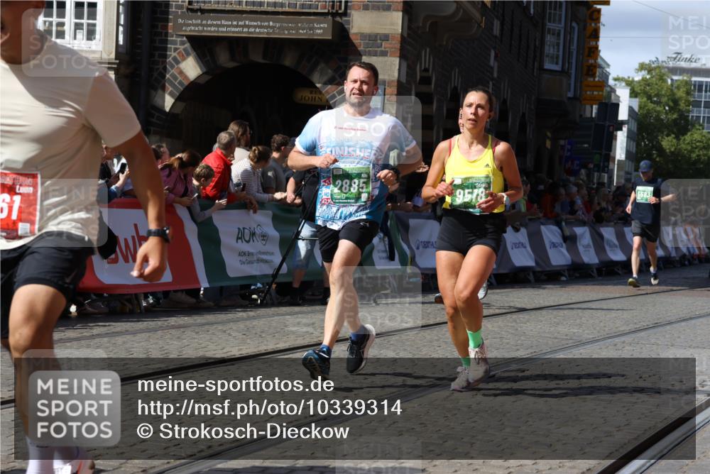 13.09.2026 - 21. swb-Marathon Bremen Strokosch-Dieckow http://msf.ph/oto/10339314 13.09.2026 13:20:10 Ziel 161, 411, 461, 495, 511, 1010, 1053, 1281, 1468, 1551, 1642, 1972, 2870, 2906, 3240, 3319, 3411, 3966, 4101, 4479, 4480, 5813, 7037, 7404, 7488, 7655, 8263, 9082, 9359, 9984, 13192, 201, 232, 334, 1197, 1750, 2122, 2577, 2953, 3685, 4351, 5137, 5450, 5583, 6901, 7018, 7664, 8178, 9047, 13222 meine-sportfotos.de