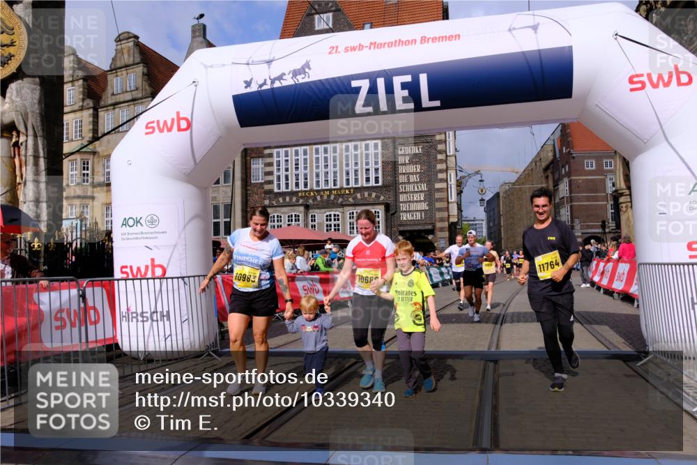 13.09.2026 - 21. swb-Marathon Bremen Tim E. http://msf.ph/oto/10339340 13.09.2026 11:09:33 Ziel 10314, 10321, 10556, 10570, 10630, 10664, 10686, 10694, 10769, 10823, 10983, 11091, 11138, 11304, 11578, 11764, 11882, 11883, 11914, 11915, 11987, 11995, 12155, 12322, 12337, 12491, 13607 meine-sportfotos.de