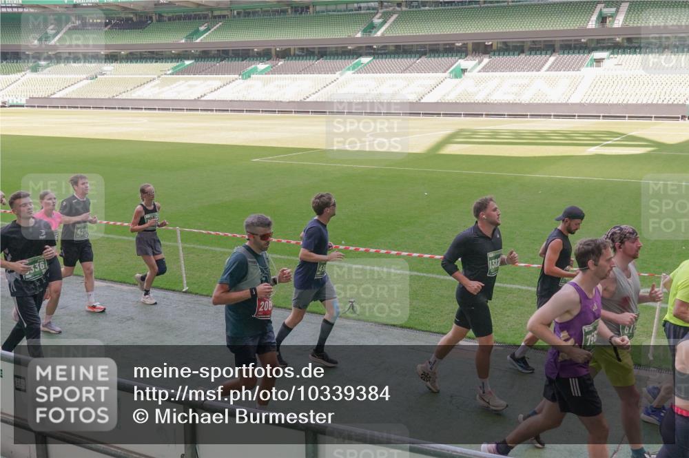 13.09.2026 - 21. swb-Marathon Bremen Michael Burmester http://msf.ph/oto/10339384 13.09.2026 13:18:49 Laufen im Stadion 311, 333, 404, 486, 512, 546, 732, 753, 837, 921, 938, 1424, 1425, 1431, 1506, 1765, 1790, 1844, 1868, 2056, 2123, 2137, 2224, 2240, 2294, 2315, 2357, 2358, 2419, 2453, 2557, 2563, 2601, 2614, 2622, 2647, 2689, 2702, 2703, 2722, 2786, 2843, 2845, 2849, 2857, 2879, 2880, 2893, 2944, 2983, 2984, 2999, 3031, 3046, 3072, 3096, 3100, 3146, 3180, 3189, 3198, 3210, 3285, 3287, 3337, 3421, 3431, 3476, 3537, 3548, 3619, 3633, 3654, 3740, 3879, 4478 meine-sportfotos.de