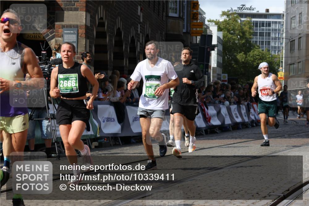 13.09.2026 - 21. swb-Marathon Bremen Strokosch-Dieckow http://msf.ph/oto/10339411 13.09.2026 13:26:04 Ziel 150, 191, 1163, 1458, 1647, 1752, 2033, 2421, 2781, 2987, 3124, 3186, 3722, 3806, 4161, 4411, 4439, 4717, 4842, 4927, 5013, 5139, 5622, 5703, 6135, 7780, 8271, 8545, 8597, 8890, 9440, 9506, 1896, 2434, 2666, 3983, 4723, 4724, 5854, 5906, 5934, 6886, 8635, 8817 meine-sportfotos.de