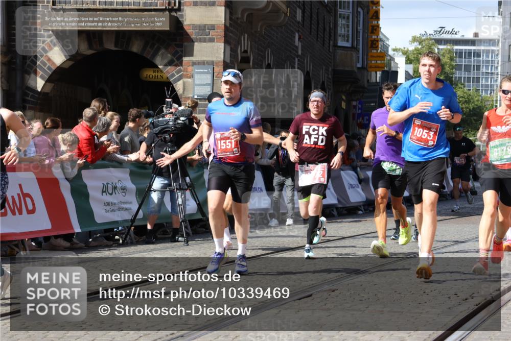 13.09.2026 - 21. swb-Marathon Bremen Strokosch-Dieckow http://msf.ph/oto/10339469 13.09.2026 13:20:19 Ziel 205, 411, 431, 495, 511, 1053, 1058, 1252, 1390, 1537, 1551, 1931, 1972, 2343, 2807, 2903, 3240, 3319, 3411, 3690, 4101, 4287, 5340, 5389, 5813, 5837, 6663, 7341, 7404, 7488, 7531, 8263, 9082, 13192, 201, 232, 334, 1197, 1528, 1646, 2493, 2577, 2953, 3813, 4351, 4357, 4358, 5137, 5450, 5493, 6495, 6496, 8178, 9047, 9721, 9949, 13222 meine-sportfotos.de