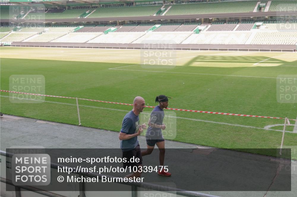 13.09.2026 - 21. swb-Marathon Bremen Michael Burmester http://msf.ph/oto/10339475 13.09.2026 13:19:03 Laufen im Stadion 311, 333, 404, 486, 512, 546, 732, 753, 837, 921, 938, 1156, 1431, 1506, 1765, 1844, 1868, 1916, 2056, 2123, 2137, 2224, 2240, 2294, 2315, 2357, 2358, 2453, 2557, 2563, 2614, 2622, 2626, 2647, 2689, 2702, 2703, 2722, 2786, 2843, 2845, 2849, 2857, 2879, 2880, 2893, 2944, 2983, 2999, 3031, 3046, 3072, 3096, 3100, 3116, 3146, 3189, 3198, 3210, 3243, 3263, 3285, 3287, 3315, 3476, 3537, 3548, 3619, 3633, 3654, 3740, 3879, 4478 meine-sportfotos.de
