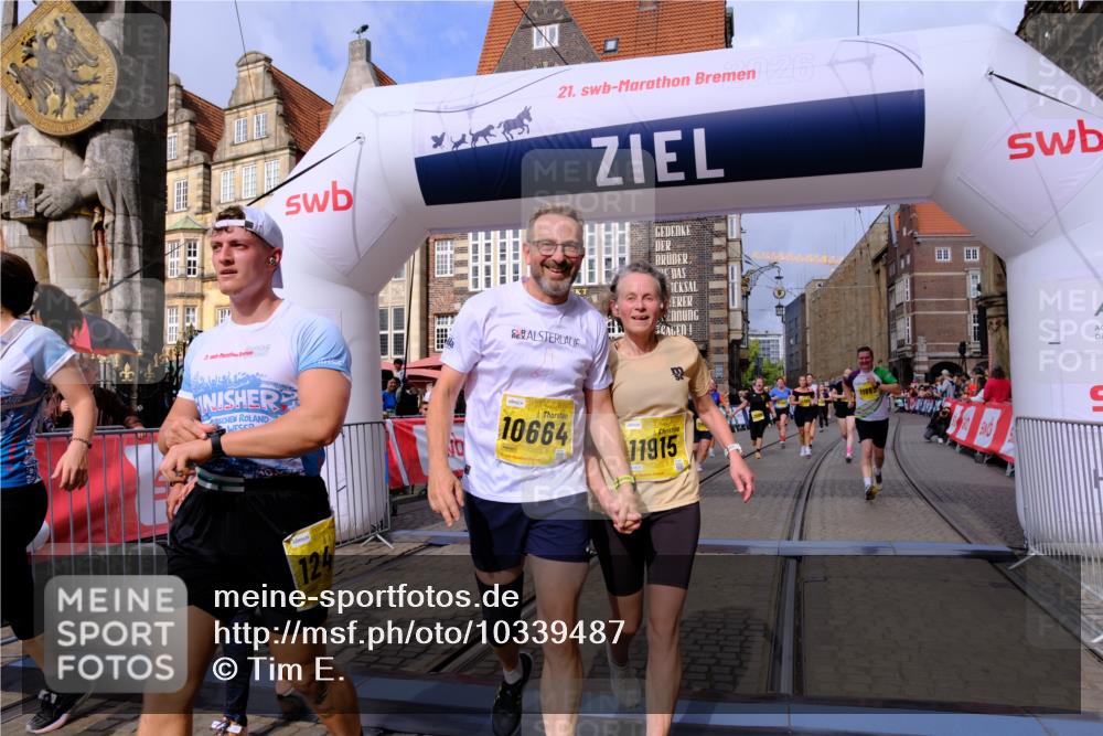 13.09.2026 - 21. swb-Marathon Bremen Tim E. http://msf.ph/oto/10339487 13.09.2026 11:09:37 Ziel 10314, 10556, 10664, 10686, 10694, 10769, 10823, 10981, 10983, 11091, 11225, 11304, 11578, 11764, 11882, 11883, 11914, 11915, 11987, 11995, 12155, 12322, 12491, 12532, 13607 meine-sportfotos.de