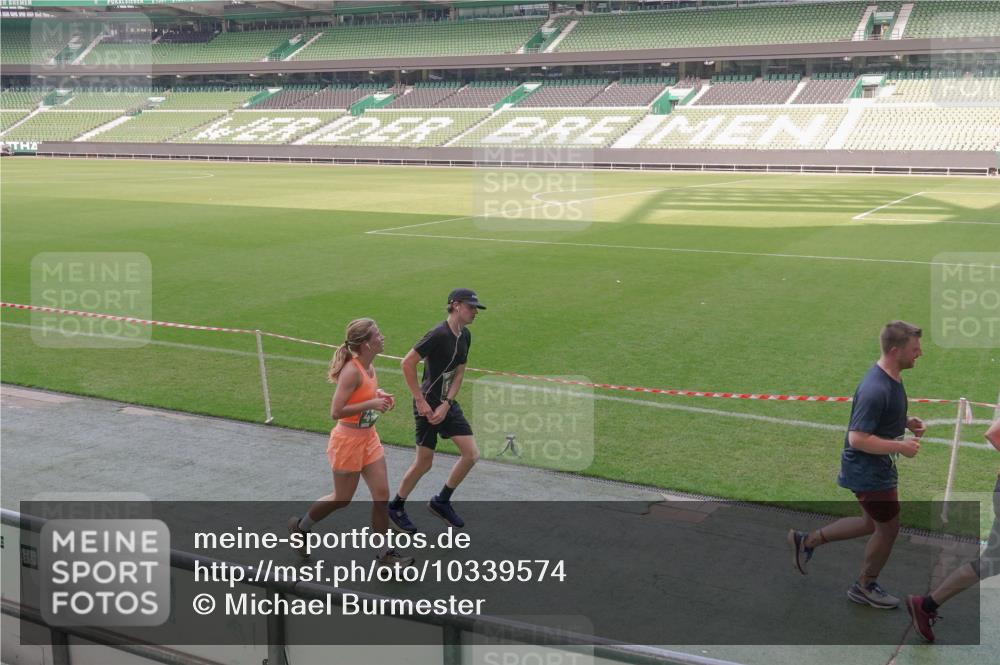 13.09.2026 - 21. swb-Marathon Bremen Michael Burmester http://msf.ph/oto/10339574 13.09.2026 13:19:15 Laufen im Stadion 333, 404, 464, 486, 512, 546, 732, 753, 837, 921, 938, 1066, 1156, 1431, 1506, 1765, 1844, 1868, 1916, 2028, 2056, 2123, 2137, 2224, 2240, 2294, 2315, 2357, 2358, 2453, 2557, 2563, 2614, 2622, 2626, 2689, 2702, 2703, 2722, 2756, 2786, 2843, 2845, 2849, 2857, 2879, 2880, 2893, 2944, 2983, 2999, 3031, 3046, 3059, 3072, 3096, 3100, 3116, 3146, 3189, 3198, 3210, 3243, 3263, 3285, 3287, 3315, 3476, 3537, 3619, 3633, 3654, 3740, 3879, 4478 meine-sportfotos.de