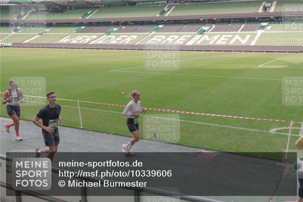13.09.2026 - 21. swb-Marathon Bremen Michael Burmester http://msf.ph/oto/10339606 13.09.2026 13:19:20 Laufen im Stadion 333, 404, 464, 486, 512, 546, 732, 753, 837, 921, 938, 1066, 1156, 1431, 1506, 1765, 1844, 1868, 1916, 2028, 2056, 2123, 2137, 2224, 2240, 2294, 2315, 2357, 2358, 2453, 2557, 2563, 2614, 2622, 2626, 2689, 2702, 2703, 2722, 2756, 2786, 2843, 2845, 2849, 2857, 2879, 2880, 2893, 2944, 2983, 2999, 3031, 3046, 3059, 3072, 3096, 3100, 3116, 3146, 3189, 3198, 3210, 3243, 3263, 3285, 3287, 3310, 3315, 3476, 3537, 3619, 3633, 3654, 3740, 3879, 4478 meine-sportfotos.de