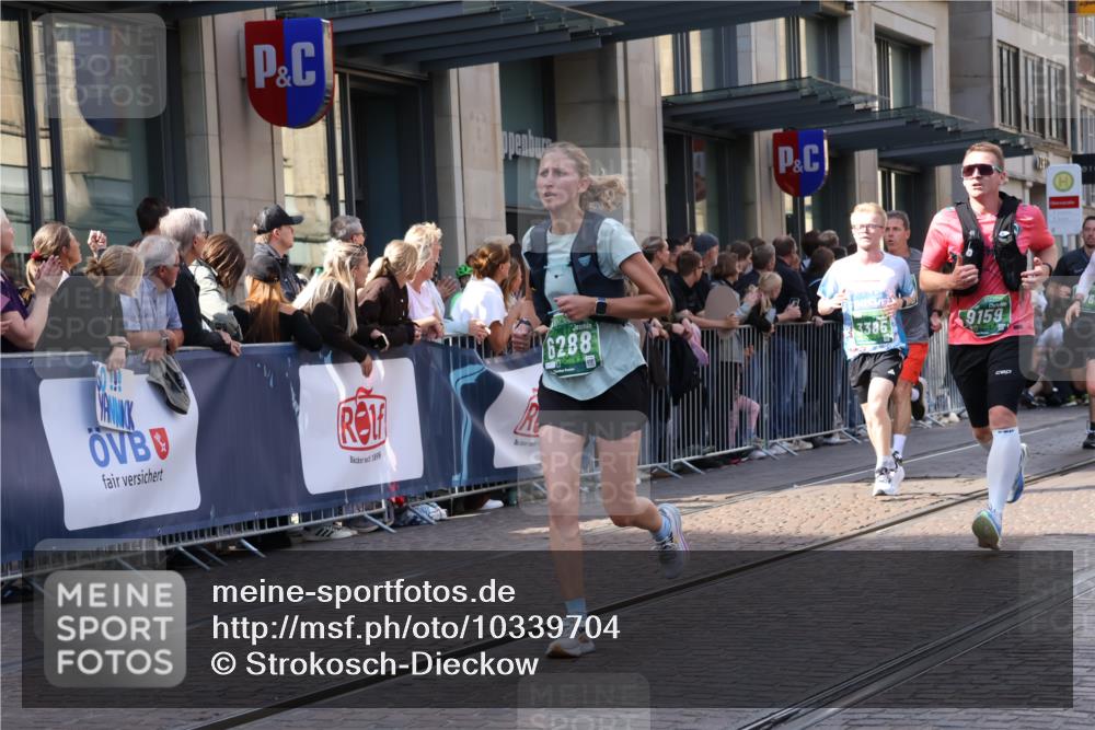 13.09.2026 - 21. swb-Marathon Bremen Strokosch-Dieckow http://msf.ph/oto/10339704 13.09.2026 13:27:00 Ziel 242, 593, 1373, 1493, 1494, 1574, 2345, 2454, 3273, 3385, 3496, 4121, 4558, 5220, 5290, 5358, 5616, 6071, 6288, 6306, 6776, 7072, 7110, 7849, 8219, 9159, 9343, 9760, 10112, 10113, 13147, 531, 946, 2089, 3076, 3302, 3510, 3527, 3852, 3893, 4327, 4397, 4441, 4563, 4598, 4919, 5054, 5689, 5937, 5943, 6289, 6314, 6375, 6455, 6580, 7027, 7246, 7317, 8112, 8303, 9150, 9511, 9551, 9854, 9878, 13097 meine-sportfotos.de