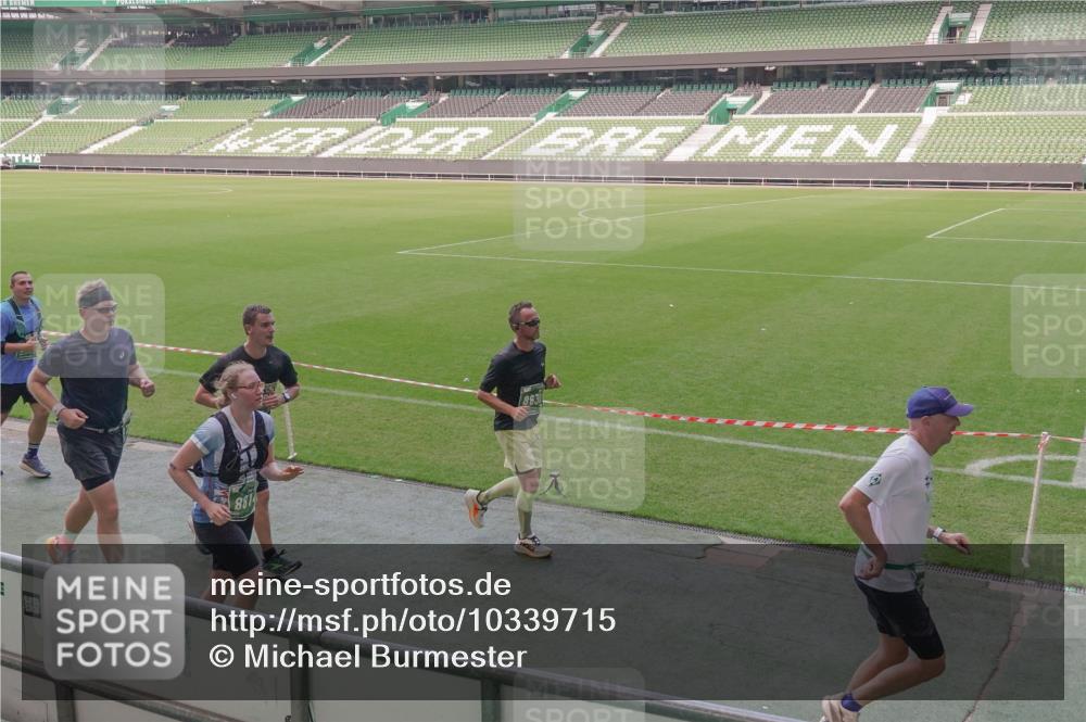 13.09.2026 - 21. swb-Marathon Bremen Michael Burmester http://msf.ph/oto/10339715 13.09.2026 13:19:33 Laufen im Stadion 333, 464, 486, 512, 546, 921, 938, 1066, 1129, 1156, 1409, 1431, 1446, 1506, 1756, 1765, 1815, 1916, 2028, 2123, 2137, 2224, 2240, 2294, 2315, 2349, 2453, 2533, 2557, 2563, 2614, 2622, 2626, 2689, 2694, 2695, 2702, 2703, 2722, 2756, 2786, 2843, 2845, 2849, 2857, 2879, 2944, 2983, 2999, 3031, 3046, 3059, 3072, 3096, 3100, 3116, 3189, 3198, 3243, 3263, 3264, 3285, 3287, 3310, 3315, 3476, 3619, 3740, 3879, 4478 meine-sportfotos.de