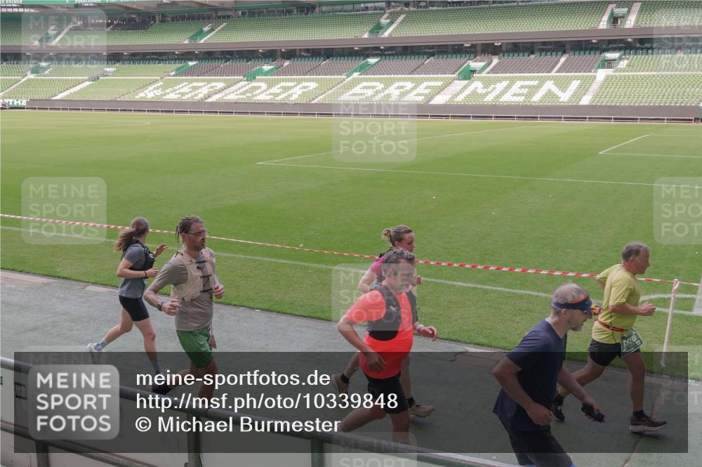 13.09.2026 - 21. swb-Marathon Bremen Michael Burmester http://msf.ph/oto/10339848 13.09.2026 13:19:48 Laufen im Stadion 333, 464, 486, 512, 546, 921, 938, 1066, 1129, 1156, 1409, 1431, 1446, 1506, 1697, 1756, 1765, 1815, 1916, 2010, 2028, 2064, 2137, 2224, 2240, 2294, 2315, 2349, 2417, 2453, 2501, 2533, 2557, 2563, 2622, 2626, 2689, 2694, 2695, 2702, 2703, 2722, 2756, 2786, 2843, 2845, 2857, 2879, 2944, 2983, 3017, 3018, 3031, 3035, 3036, 3037, 3046, 3059, 3072, 3096, 3100, 3116, 3139, 3189, 3198, 3243, 3263, 3264, 3285, 3287, 3310, 3315, 3619, 3879, 4478 meine-sportfotos.de