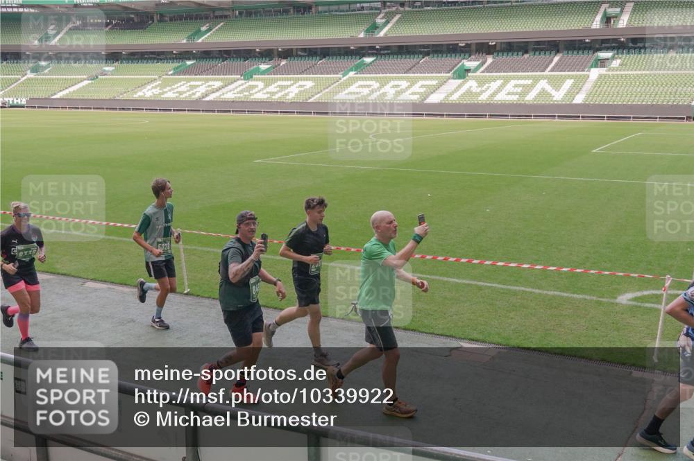 13.09.2026 - 21. swb-Marathon Bremen Michael Burmester http://msf.ph/oto/10339922 13.09.2026 13:19:57 Laufen im Stadion 333, 464, 486, 512, 704, 921, 938, 1066, 1129, 1156, 1409, 1431, 1446, 1506, 1697, 1756, 1765, 1815, 1916, 2010, 2028, 2064, 2137, 2224, 2240, 2294, 2315, 2349, 2394, 2395, 2417, 2437, 2453, 2501, 2519, 2533, 2557, 2563, 2588, 2622, 2626, 2689, 2694, 2695, 2702, 2703, 2722, 2756, 2786, 2793, 2843, 2845, 2879, 2886, 2944, 2983, 3017, 3018, 3031, 3035, 3036, 3037, 3046, 3059, 3072, 3102, 3116, 3139, 3189, 3198, 3243, 3263, 3264, 3285, 3287, 3310, 3315, 3619, 3879 meine-sportfotos.de