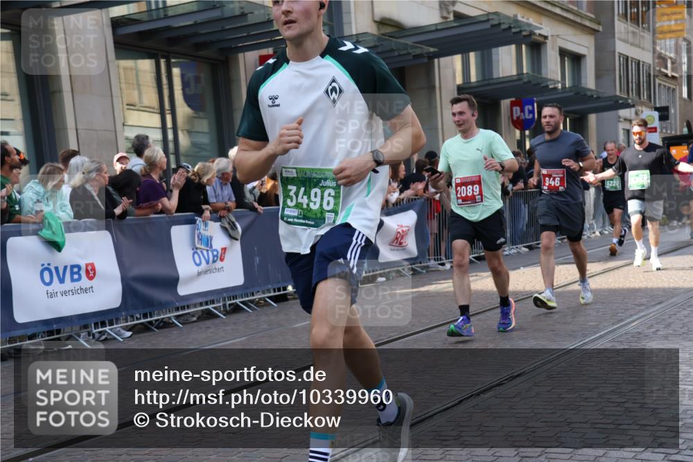 13.09.2026 - 21. swb-Marathon Bremen Strokosch-Dieckow http://msf.ph/oto/10339960 13.09.2026 13:27:06 Ziel 242, 323, 593, 940, 1006, 1373, 1574, 2345, 2668, 3273, 3385, 3460, 3496, 3521, 4558, 5081, 5220, 5290, 5358, 5557, 5616, 6071, 6288, 6306, 6776, 7110, 7849, 8219, 9159, 9343, 9760, 10112, 10113, 13147, 531, 946, 1493, 1494, 2089, 2454, 3076, 3302, 3510, 3527, 3893, 4121, 4327, 4397, 4441, 4563, 4919, 5054, 5689, 5937, 5943, 6314, 6455, 6580, 6776, 7027, 7072, 7246, 7317, 8303, 9150, 9511, 9551, 9854, 9878, 13097 meine-sportfotos.de
