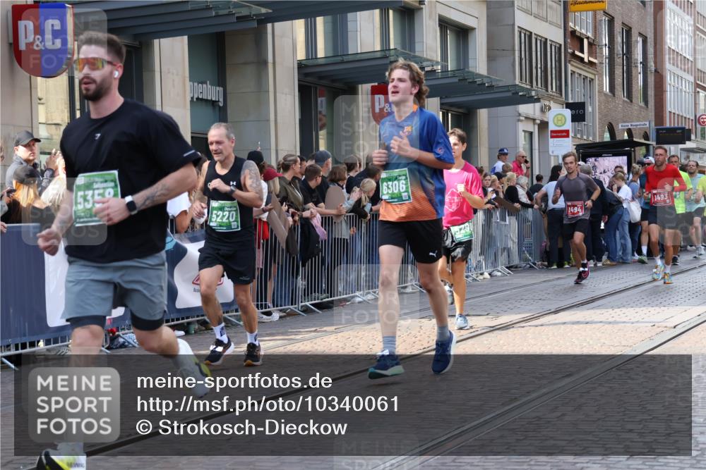 13.09.2026 - 21. swb-Marathon Bremen Strokosch-Dieckow http://msf.ph/oto/10340061 13.09.2026 13:27:09 Ziel 242, 323, 593, 857, 940, 1006, 1373, 1574, 2345, 2668, 3273, 3385, 3460, 3496, 3521, 4421, 4558, 5081, 5220, 5290, 5358, 5557, 5616, 6071, 6288, 6306, 7110, 9159, 9343, 9760, 10112, 10113, 13147, 531, 946, 1493, 1494, 2089, 2454, 3076, 3302, 3510, 3527, 4121, 4327, 4397, 4441, 4558, 4563, 4919, 5689, 5937, 5943, 6314, 6455, 6580, 6776, 7027, 7072, 7246, 7317, 7849, 8219, 8303, 9150, 9159, 9511, 9551, 9854, 9878, 10112 meine-sportfotos.de