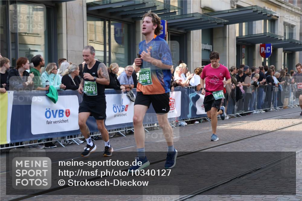 13.09.2026 - 21. swb-Marathon Bremen Strokosch-Dieckow http://msf.ph/oto/10340127 13.09.2026 13:27:10 Ziel 242, 323, 593, 857, 940, 1006, 1373, 1574, 2345, 2668, 3013, 3273, 3385, 3460, 3496, 3521, 4421, 5081, 5220, 5290, 5358, 5557, 5616, 6071, 6288, 6306, 7110, 9343, 9760, 10113, 13147, 531, 946, 1493, 1494, 2089, 2454, 3076, 3302, 3510, 3527, 4121, 4327, 4397, 4558, 4563, 4919, 5689, 5937, 5943, 6314, 6455, 6776, 7027, 7072, 7246, 7317, 7849, 8219, 8303, 9150, 9159, 9343, 9511, 9551, 9854, 9878, 10112 meine-sportfotos.de