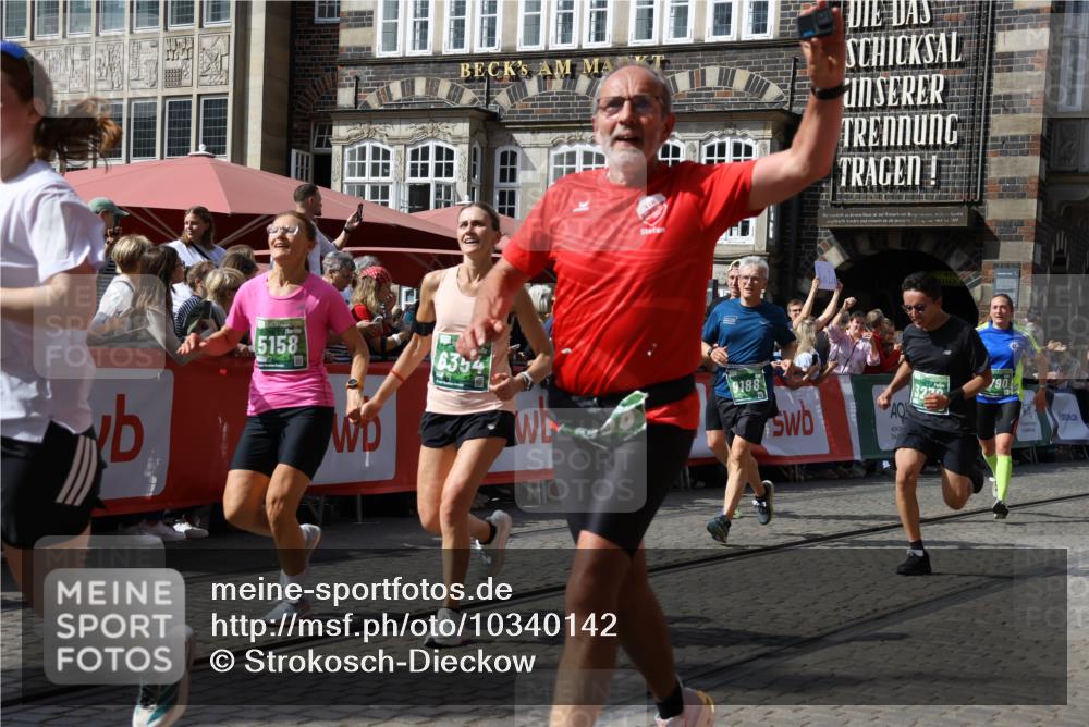 13.09.2026 - 21. swb-Marathon Bremen Strokosch-Dieckow http://msf.ph/oto/10340142 13.09.2026 13:31:48 Ziel 922, 1600, 1627, 2602, 2707, 3152, 3343, 3392, 3579, 3859, 4258, 4273, 4477, 4692, 4889, 5375, 5504, 5720, 5765, 5979, 6039, 6147, 6581, 6968, 6971, 7001, 7032, 7296, 8035, 8042, 8205, 8239, 8339, 8342, 8364, 8495, 8522, 9147, 9155, 9293, 9822, 9903, 13066, 578, 846, 2934, 3205, 3946, 4030, 4797, 4979, 5325, 6116, 7242, 7526, 7790, 8048, 8247, 8610, 8970, 9016, 9640, 9785 meine-sportfotos.de