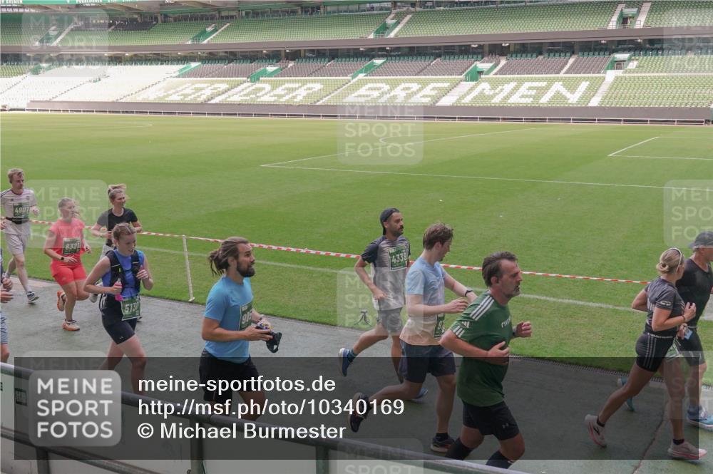 13.09.2026 - 21. swb-Marathon Bremen Michael Burmester http://msf.ph/oto/10340169 13.09.2026 13:20:30 Laufen im Stadion 333, 464, 512, 620, 704, 938, 1066, 1129, 1156, 1158, 1409, 1439, 1446, 1676, 1697, 1756, 1808, 1815, 1846, 1916, 2010, 2028, 2064, 2139, 2201, 2240, 2258, 2278, 2315, 2349, 2394, 2395, 2414, 2417, 2437, 2501, 2519, 2533, 2563, 2588, 2626, 2689, 2694, 2695, 2702, 2703, 2722, 2736, 2756, 2793, 2843, 2886, 2983, 3004, 3010, 3017, 3018, 3031, 3035, 3036, 3037, 3046, 3059, 3070, 3074, 3102, 3116, 3139, 3144, 3189, 3198, 3243, 3263, 3264, 3310, 3315 meine-sportfotos.de