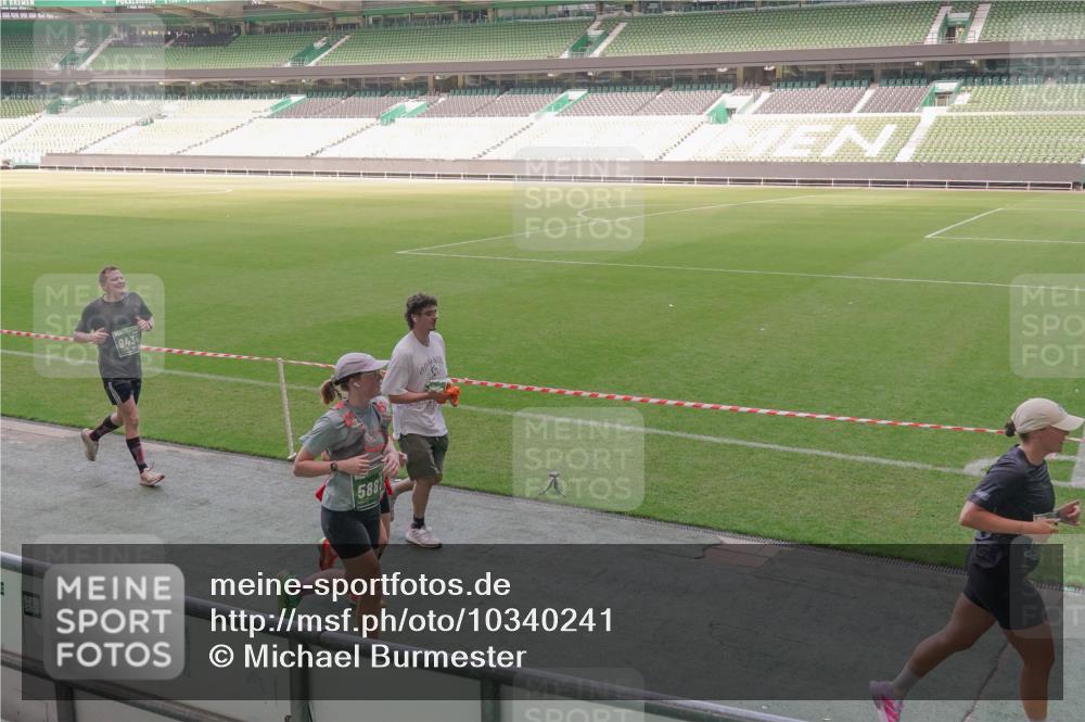 13.09.2026 - 21. swb-Marathon Bremen Michael Burmester http://msf.ph/oto/10340241 13.09.2026 13:20:38 Laufen im Stadion 333, 423, 464, 512, 620, 704, 782, 938, 1066, 1129, 1156, 1158, 1177, 1316, 1409, 1439, 1446, 1676, 1697, 1756, 1808, 1815, 1846, 1916, 2010, 2028, 2064, 2139, 2201, 2240, 2258, 2278, 2315, 2349, 2394, 2395, 2414, 2417, 2437, 2501, 2519, 2533, 2551, 2588, 2626, 2689, 2694, 2695, 2702, 2703, 2722, 2736, 2756, 2793, 2843, 2886, 2954, 3004, 3010, 3017, 3018, 3031, 3035, 3036, 3037, 3059, 3070, 3074, 3102, 3116, 3139, 3144, 3243, 3263, 3264, 3310, 3315 meine-sportfotos.de