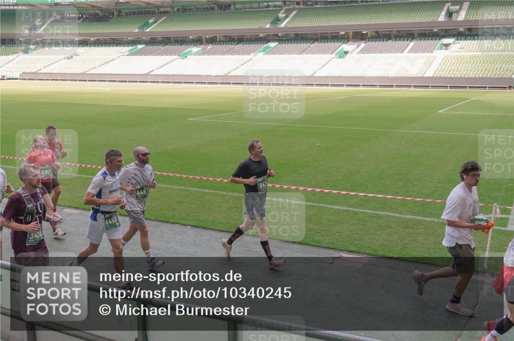 13.09.2026 - 21. swb-Marathon Bremen Michael Burmester http://msf.ph/oto/10340245 13.09.2026 13:20:39 Laufen im Stadion 333, 423, 464, 512, 620, 704, 782, 938, 1066, 1129, 1156, 1158, 1177, 1316, 1409, 1439, 1446, 1676, 1697, 1756, 1808, 1815, 1846, 1916, 2010, 2028, 2064, 2139, 2201, 2240, 2258, 2278, 2315, 2349, 2394, 2395, 2414, 2417, 2437, 2501, 2519, 2533, 2551, 2588, 2626, 2689, 2694, 2695, 2702, 2703, 2722, 2736, 2756, 2793, 2843, 2886, 2954, 3004, 3010, 3017, 3018, 3031, 3035, 3036, 3037, 3059, 3070, 3074, 3102, 3116, 3139, 3144, 3243, 3263, 3264, 3310, 3315 meine-sportfotos.de