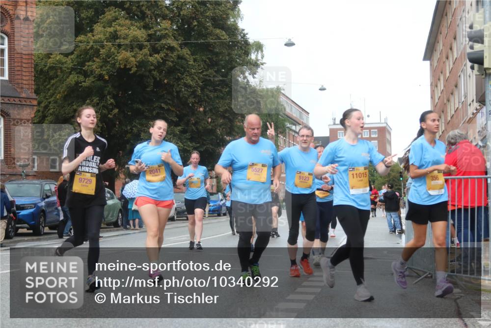 13.09.2026 - Kiel Lauf Markus Tischler http://msf.ph/oto/10340292 13.09.2026 11:04:40 Fleethörn 9729, 5527, 5123, 2041, 11015, 356 meine-sportfotos.de