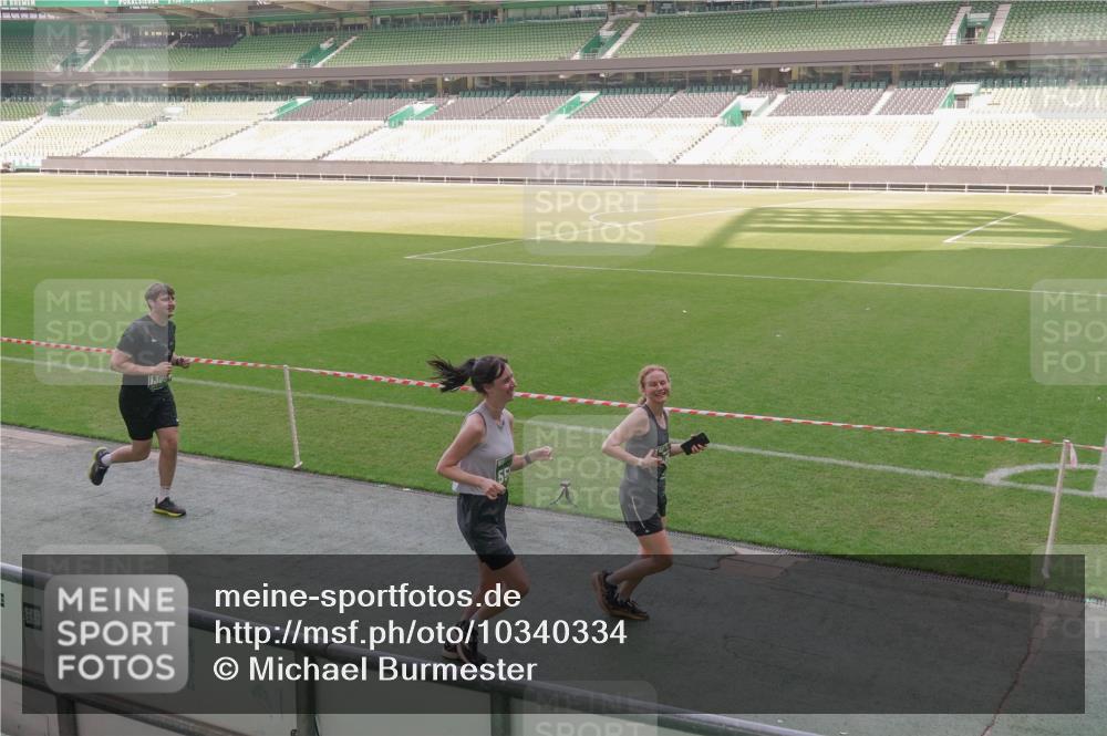 13.09.2026 - 21. swb-Marathon Bremen Michael Burmester http://msf.ph/oto/10340334 13.09.2026 13:20:48 Laufen im Stadion 333, 423, 441, 464, 601, 620, 704, 782, 938, 1066, 1094, 1129, 1156, 1158, 1177, 1316, 1409, 1439, 1446, 1518, 1676, 1697, 1756, 1808, 1815, 1846, 1916, 2010, 2028, 2064, 2139, 2201, 2258, 2278, 2315, 2349, 2394, 2395, 2414, 2417, 2437, 2501, 2519, 2533, 2551, 2588, 2626, 2689, 2694, 2695, 2702, 2722, 2736, 2756, 2793, 2828, 2886, 2954, 3004, 3010, 3017, 3018, 3035, 3036, 3037, 3059, 3070, 3074, 3102, 3116, 3139, 3144, 3243, 3263, 3264, 3310, 3315 meine-sportfotos.de