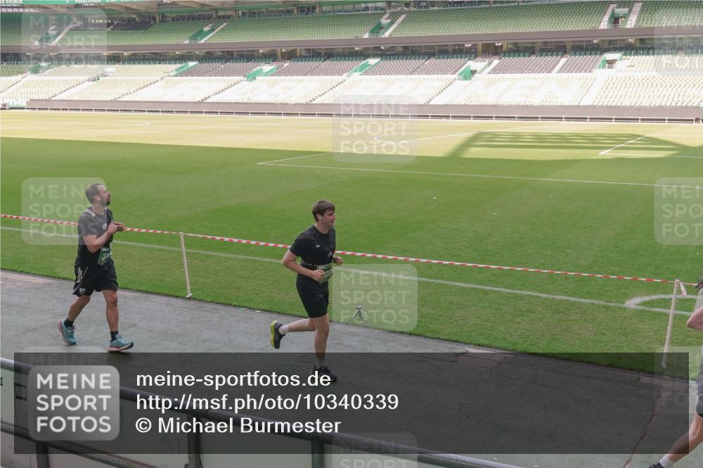 13.09.2026 - 21. swb-Marathon Bremen Michael Burmester http://msf.ph/oto/10340339 13.09.2026 13:20:49 Laufen im Stadion 333, 423, 441, 464, 601, 620, 704, 782, 938, 1066, 1094, 1129, 1156, 1158, 1177, 1316, 1409, 1439, 1446, 1518, 1676, 1697, 1756, 1808, 1815, 1846, 1916, 2010, 2028, 2064, 2139, 2201, 2258, 2278, 2315, 2349, 2394, 2395, 2414, 2417, 2437, 2501, 2519, 2533, 2551, 2588, 2626, 2694, 2695, 2702, 2722, 2736, 2756, 2793, 2828, 2886, 2954, 3004, 3010, 3017, 3018, 3035, 3036, 3037, 3059, 3070, 3074, 3102, 3116, 3139, 3144, 3243, 3263, 3264, 3310, 3315 meine-sportfotos.de