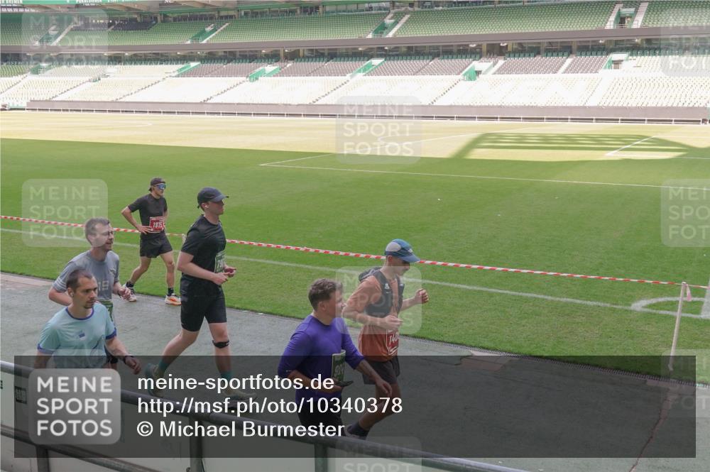 13.09.2026 - 21. swb-Marathon Bremen Michael Burmester http://msf.ph/oto/10340378 13.09.2026 13:20:55 Laufen im Stadion 258, 423, 441, 464, 601, 620, 704, 782, 1060, 1066, 1094, 1129, 1156, 1158, 1177, 1316, 1409, 1439, 1446, 1518, 1676, 1697, 1756, 1808, 1815, 1846, 1916, 2010, 2028, 2064, 2139, 2201, 2258, 2278, 2349, 2394, 2395, 2414, 2417, 2437, 2501, 2519, 2533, 2551, 2588, 2626, 2694, 2695, 2702, 2722, 2736, 2756, 2793, 2828, 2886, 2954, 2995, 3004, 3010, 3017, 3018, 3022, 3034, 3035, 3036, 3037, 3059, 3070, 3074, 3102, 3116, 3139, 3144, 3225, 3243, 3263, 3264, 3310, 3315 meine-sportfotos.de