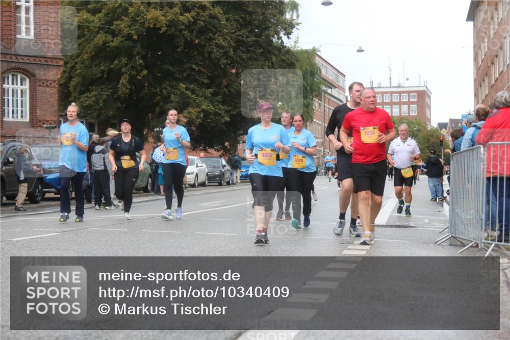13.09.2026 - Kiel Lauf Markus Tischler http://msf.ph/oto/10340409 13.09.2026 11:05:12 Fleethörn 5833, 9952, 3828, 17, 7254 meine-sportfotos.de
