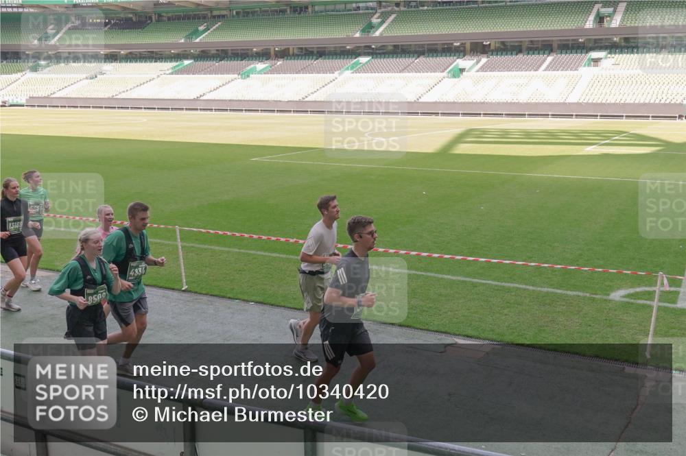 13.09.2026 - 21. swb-Marathon Bremen Michael Burmester http://msf.ph/oto/10340420 13.09.2026 13:21:02 Laufen im Stadion 258, 351, 423, 441, 464, 601, 620, 704, 782, 851, 1060, 1066, 1094, 1129, 1156, 1158, 1177, 1316, 1344, 1409, 1439, 1446, 1518, 1676, 1697, 1729, 1756, 1808, 1815, 1846, 1916, 2010, 2028, 2064, 2139, 2201, 2258, 2278, 2349, 2394, 2395, 2414, 2417, 2437, 2501, 2519, 2533, 2551, 2588, 2626, 2652, 2694, 2695, 2736, 2756, 2793, 2828, 2886, 2954, 2995, 3004, 3010, 3017, 3018, 3022, 3034, 3035, 3036, 3037, 3059, 3070, 3074, 3102, 3116, 3139, 3144, 3225, 3243, 3263, 3264, 3310, 3315 meine-sportfotos.de