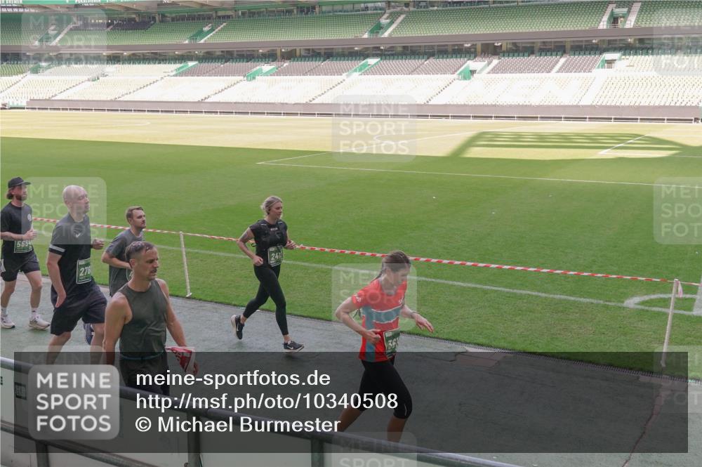 13.09.2026 - 21. swb-Marathon Bremen Michael Burmester http://msf.ph/oto/10340508 13.09.2026 13:21:14 Laufen im Stadion 128, 258, 351, 423, 441, 464, 601, 620, 704, 782, 851, 1060, 1066, 1094, 1129, 1158, 1177, 1316, 1344, 1409, 1417, 1439, 1446, 1518, 1676, 1697, 1729, 1756, 1808, 1815, 1846, 2010, 2028, 2064, 2139, 2201, 2258, 2278, 2349, 2394, 2395, 2414, 2417, 2437, 2501, 2519, 2533, 2551, 2588, 2652, 2694, 2695, 2736, 2756, 2793, 2828, 2886, 2954, 2964, 2995, 3004, 3010, 3017, 3018, 3022, 3034, 3035, 3036, 3037, 3059, 3070, 3074, 3102, 3139, 3144, 3225, 3264, 3310 meine-sportfotos.de