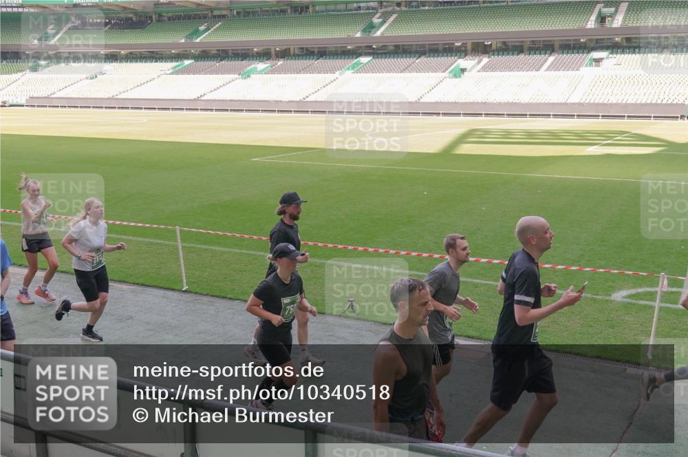 13.09.2026 - 21. swb-Marathon Bremen Michael Burmester http://msf.ph/oto/10340518 13.09.2026 13:21:15 Laufen im Stadion 128, 258, 351, 423, 441, 464, 601, 620, 704, 782, 851, 1060, 1066, 1094, 1129, 1158, 1177, 1316, 1344, 1409, 1417, 1439, 1446, 1518, 1676, 1697, 1729, 1756, 1808, 1815, 1846, 2010, 2028, 2064, 2139, 2201, 2258, 2278, 2349, 2394, 2395, 2414, 2417, 2437, 2501, 2519, 2533, 2551, 2588, 2652, 2660, 2694, 2695, 2736, 2756, 2793, 2828, 2886, 2954, 2964, 2995, 3004, 3010, 3017, 3018, 3022, 3034, 3035, 3036, 3037, 3059, 3070, 3074, 3102, 3139, 3144, 3225, 3264, 3310 meine-sportfotos.de