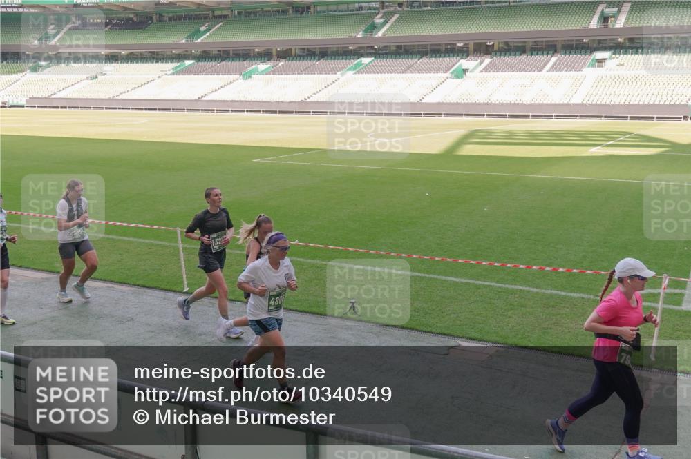 13.09.2026 - 21. swb-Marathon Bremen Michael Burmester http://msf.ph/oto/10340549 13.09.2026 13:21:19 Laufen im Stadion 128, 258, 351, 423, 441, 601, 620, 704, 782, 851, 1060, 1066, 1094, 1129, 1158, 1177, 1316, 1344, 1409, 1417, 1439, 1446, 1518, 1676, 1697, 1729, 1756, 1808, 1815, 1846, 2010, 2028, 2064, 2139, 2201, 2258, 2278, 2349, 2394, 2395, 2414, 2417, 2437, 2501, 2519, 2533, 2551, 2588, 2632, 2652, 2660, 2694, 2695, 2736, 2756, 2793, 2828, 2886, 2954, 2964, 2995, 3004, 3010, 3017, 3018, 3022, 3034, 3035, 3036, 3037, 3070, 3074, 3102, 3139, 3144, 3225, 3264, 3310 meine-sportfotos.de