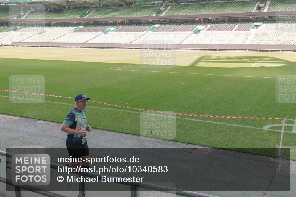 13.09.2026 - 21. swb-Marathon Bremen Michael Burmester http://msf.ph/oto/10340583 13.09.2026 13:21:24 Laufen im Stadion 128, 258, 343, 351, 423, 441, 601, 620, 704, 782, 851, 1060, 1094, 1129, 1158, 1177, 1316, 1344, 1409, 1417, 1439, 1446, 1518, 1669, 1676, 1697, 1729, 1756, 1808, 1815, 1846, 2010, 2028, 2064, 2139, 2201, 2258, 2278, 2290, 2349, 2394, 2395, 2414, 2417, 2437, 2501, 2519, 2533, 2551, 2588, 2632, 2652, 2660, 2694, 2695, 2736, 2793, 2828, 2886, 2954, 2964, 2995, 3004, 3010, 3017, 3018, 3022, 3034, 3035, 3036, 3037, 3070, 3074, 3102, 3139, 3144, 3225, 3264, 3310, 3682 meine-sportfotos.de